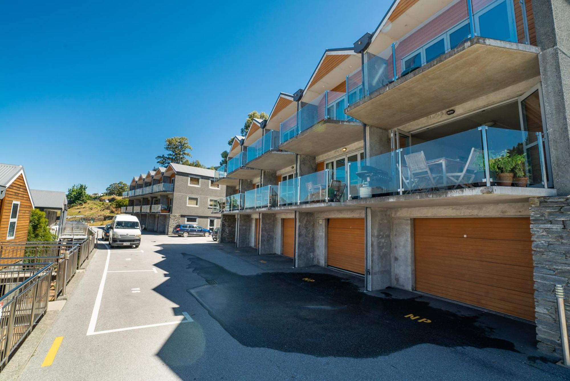 Lakeside Living - Modern 2-Bedroom Apartment Queenstown Zewnętrze zdjęcie